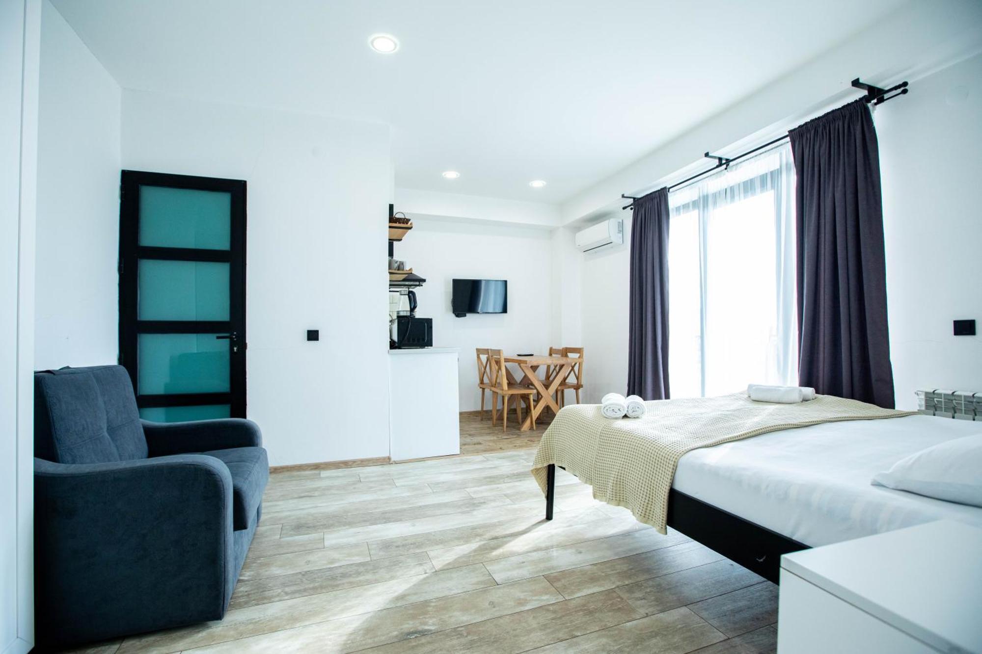 Level Up Hotel & Restaurant Kobuleti Bagian luar foto
