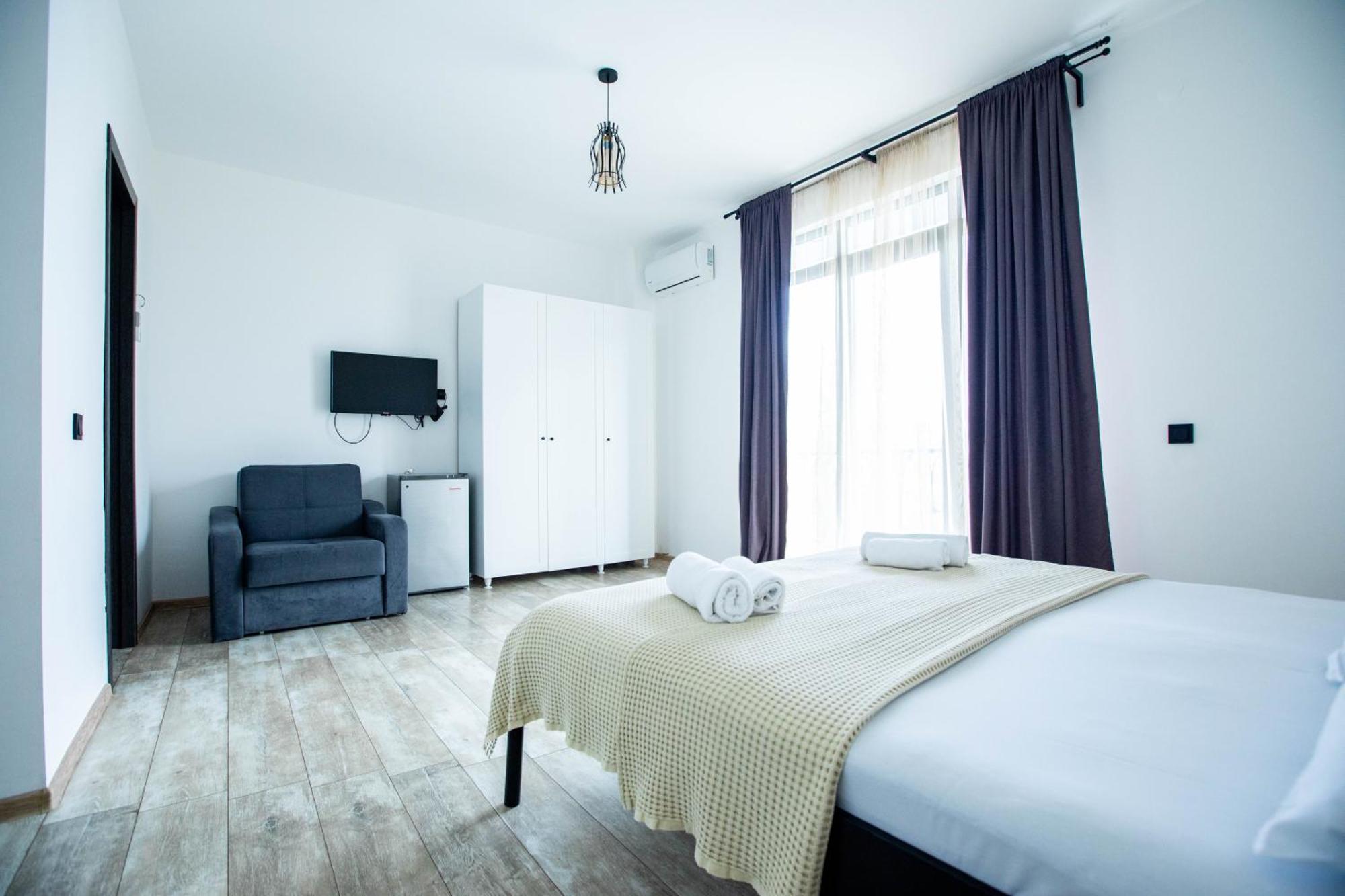 Level Up Hotel & Restaurant Kobuleti Bagian luar foto